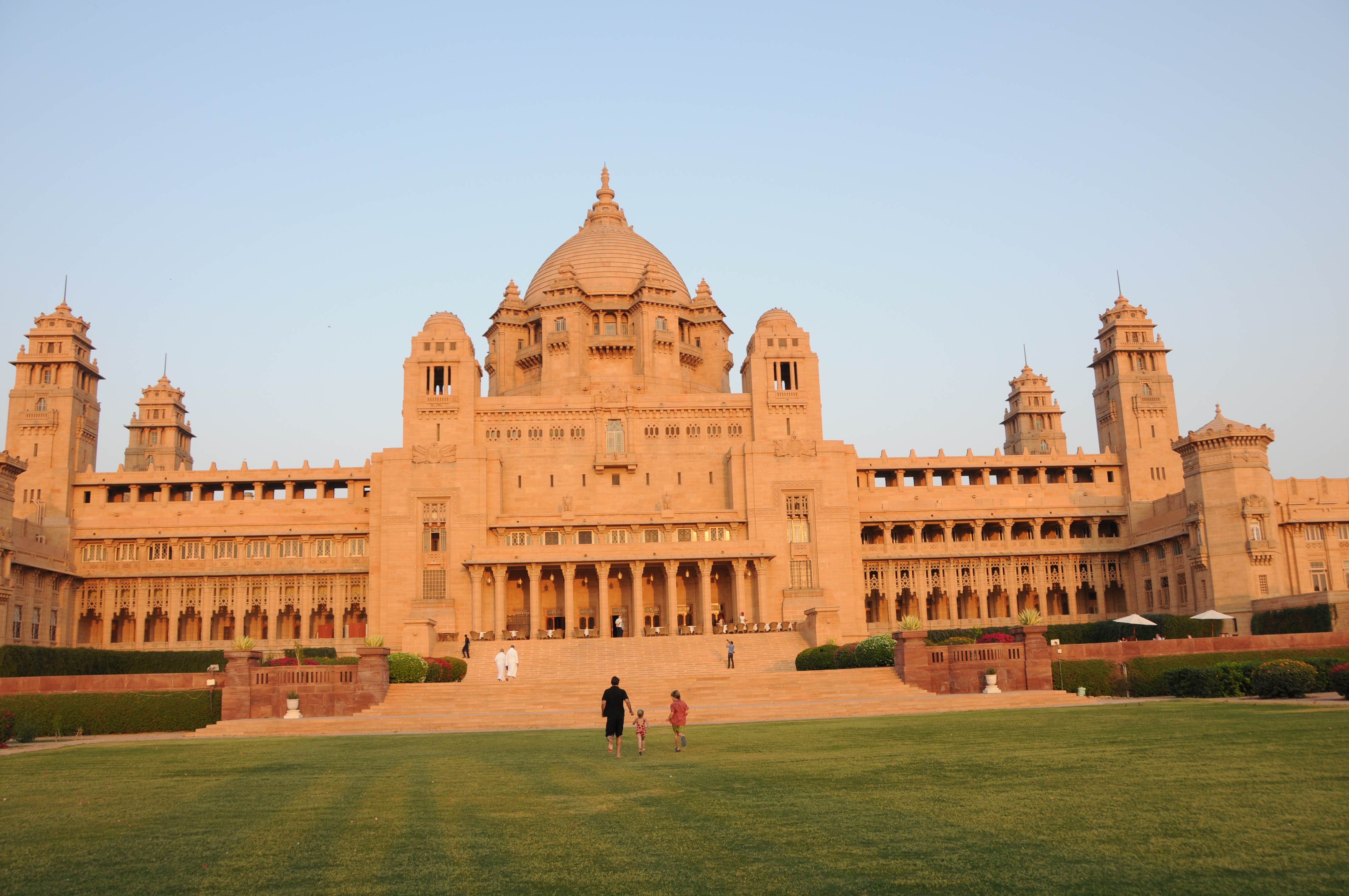 India Famous Places, India Famous Tourist Places and Tourist Attractions