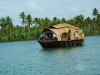 india-famous-tourist-places-kerala-houseboats