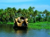 india-famous-tourist-places-kerala-houseboats-1